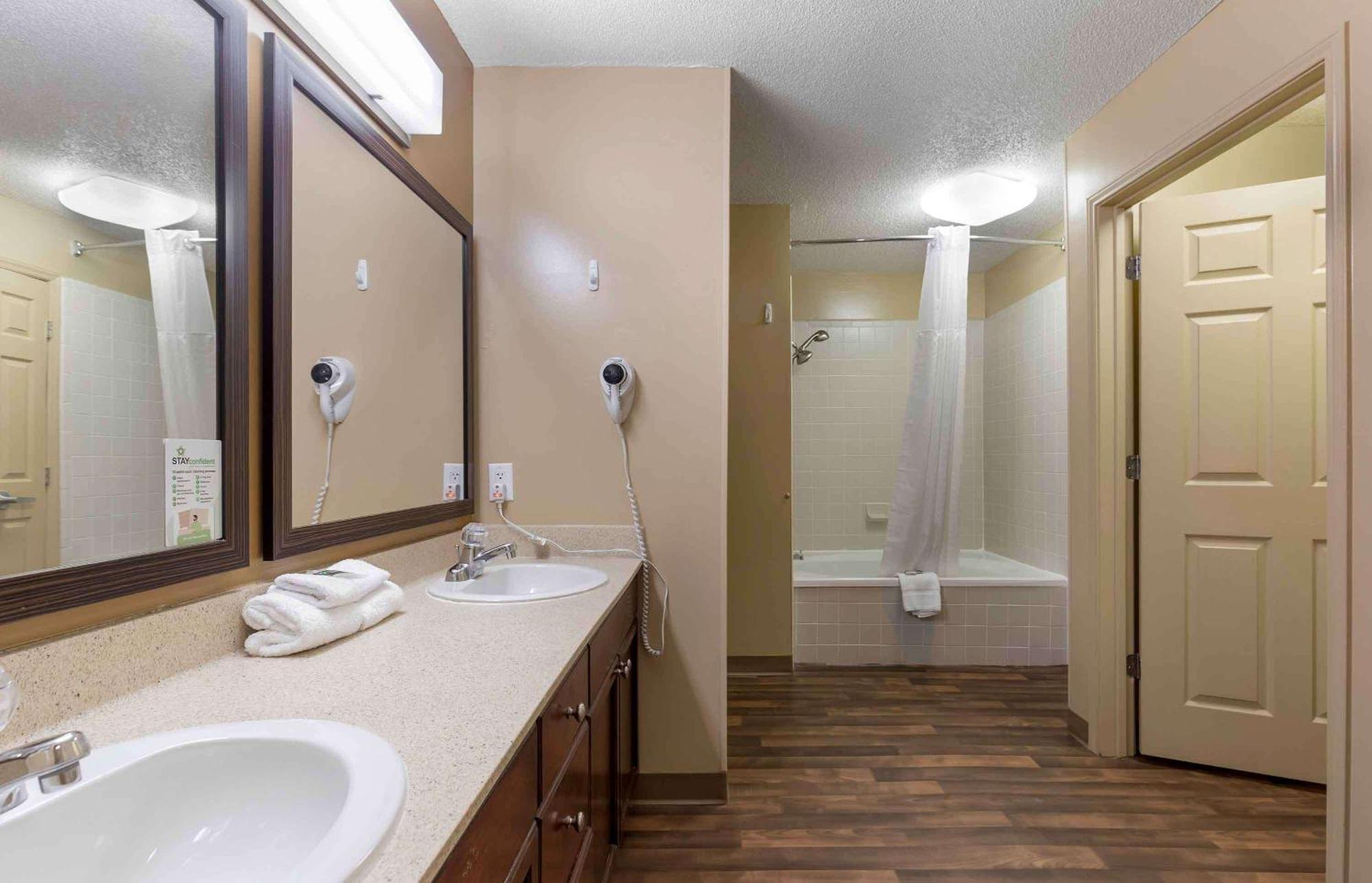 Hotel Extended America - Raleigh - Rtp - 4919 Miami Blvd