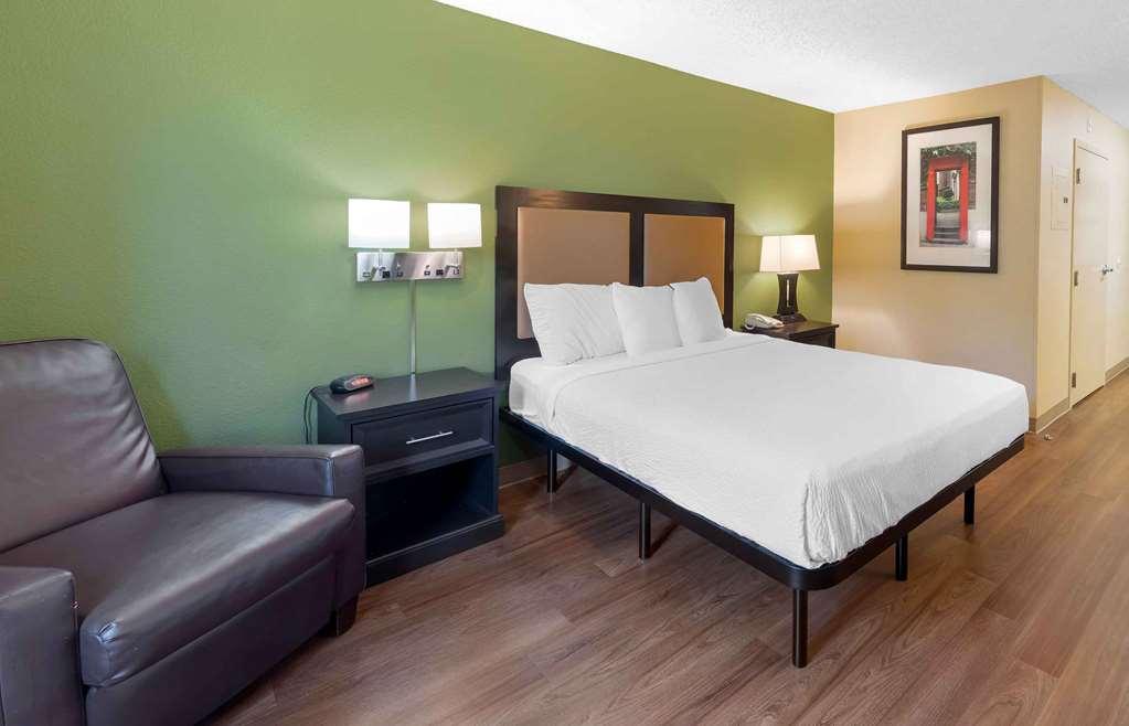 Extended America - Raleigh - Rtp - 4919 Miami Blvd Hotel