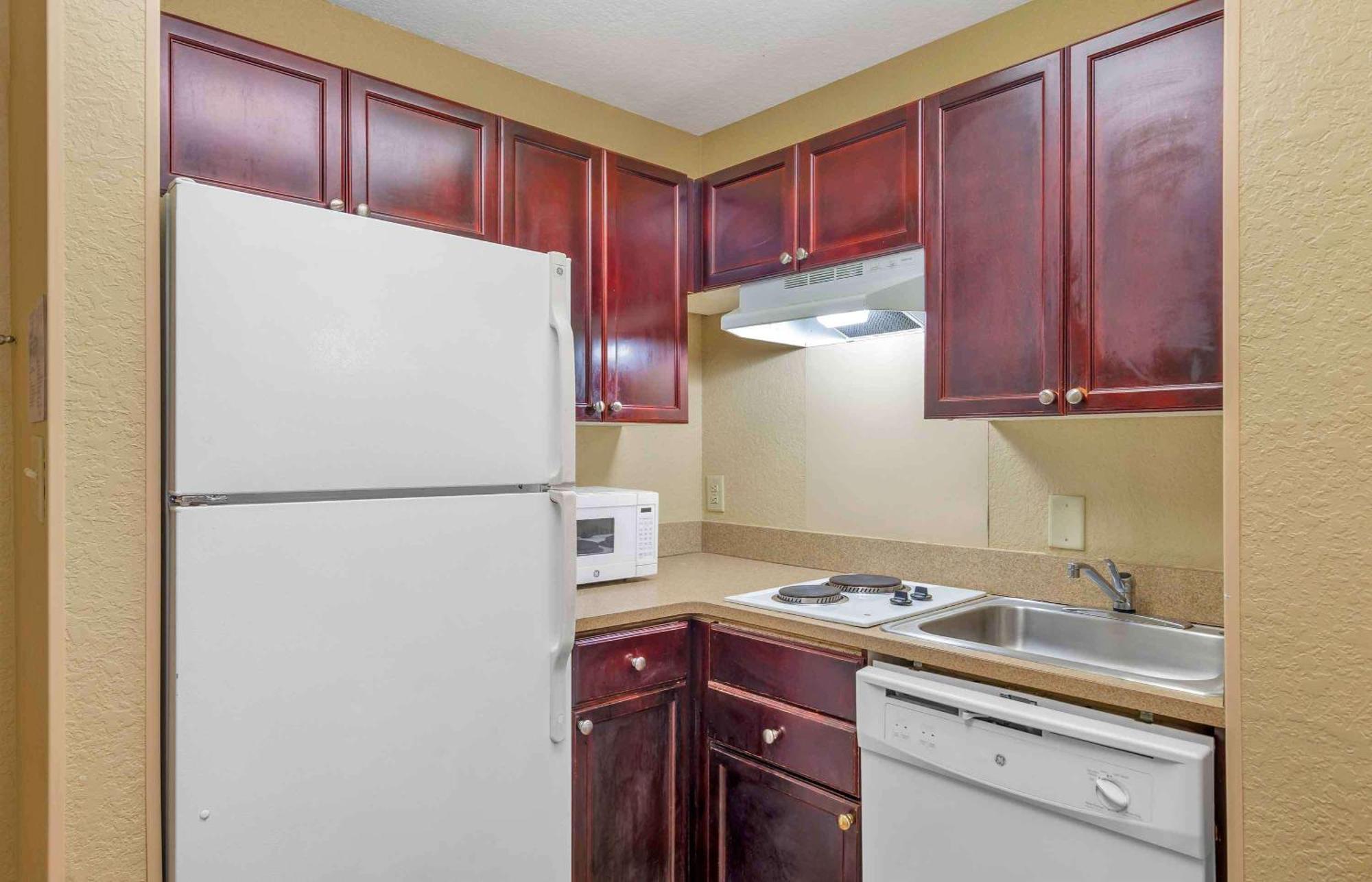 Extended America - Raleigh - Rtp - 4919 Miami Blvd Hotel